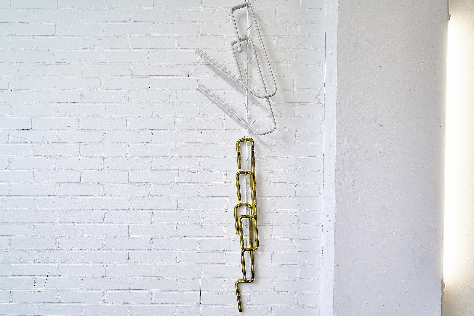 Image - Ceramics & metal-structure, 155 × 42 × 10 cm