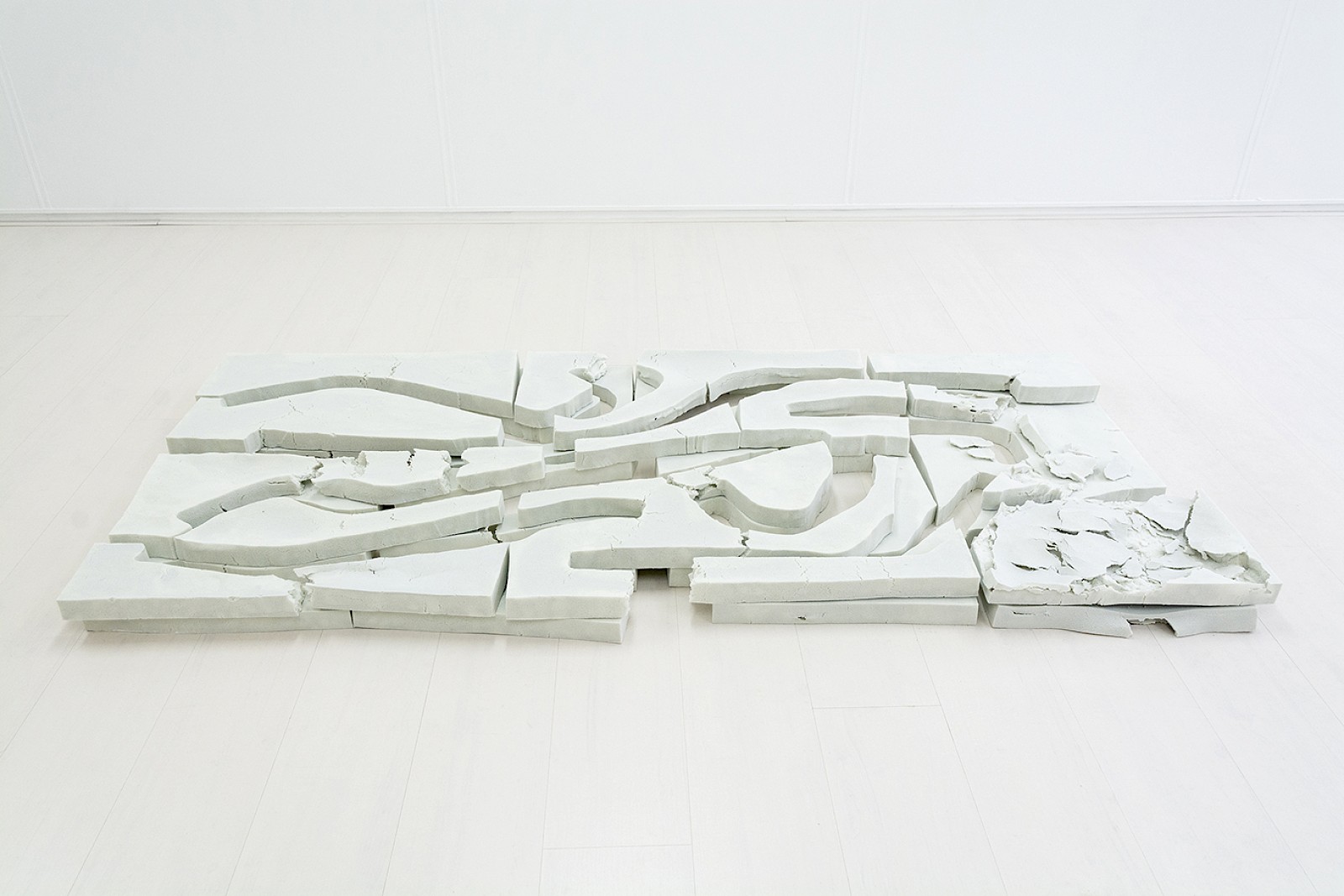 Image - Ma Packing, Porcelain, Size: 90 x 180 x 10 cm